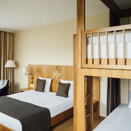 Vienna House Dream Castle Marne La Vallee 4*